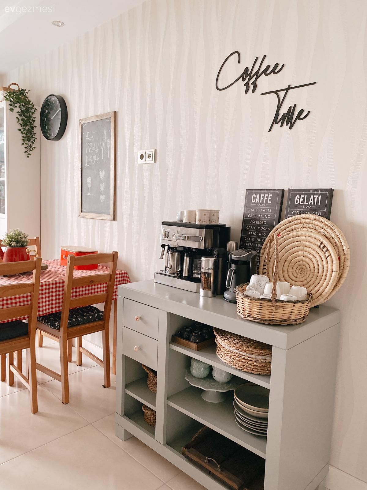 Odağında Yaşanmışlık Olan Bu Evde Takım Mobilyalar Pek Sevilmiyor!