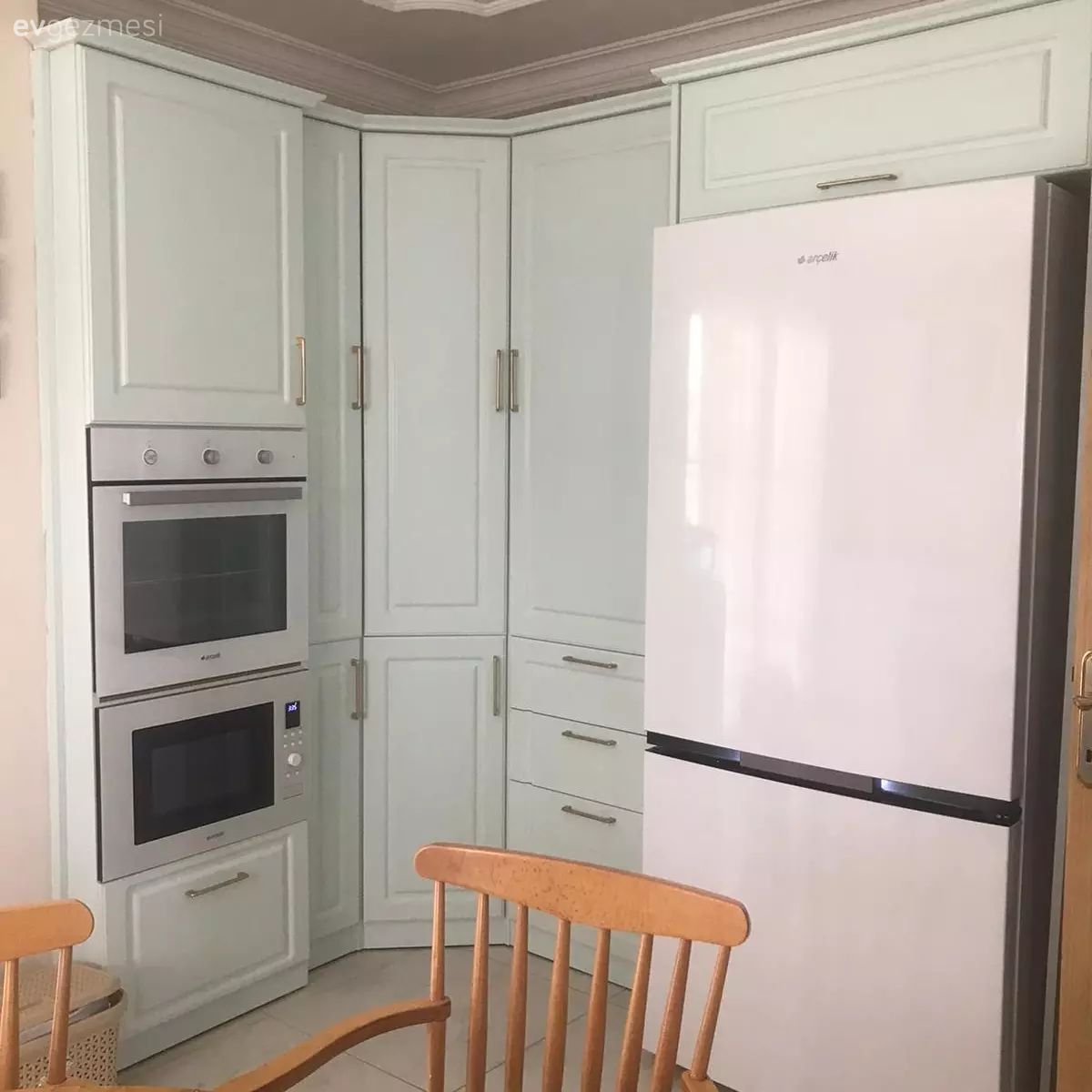 Öncesi&Sonrası: Sararmış Dolaplar Yeni Rengini Çok Sevmiş!