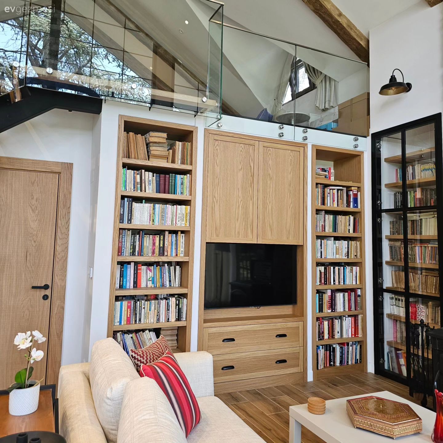 Evi Olduğundan Zengin Gösteren Önemli Sır: Kitaplık Estetiği