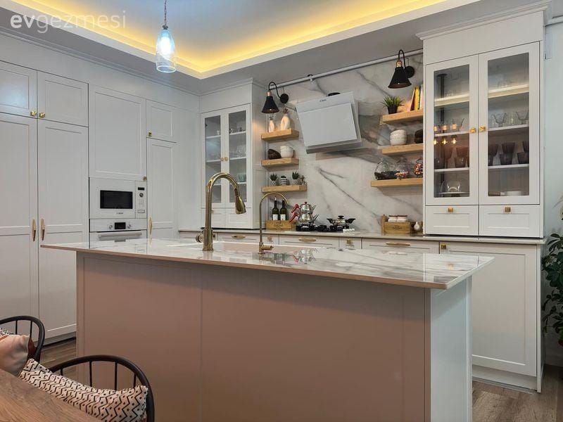 Bu Samimi Mutfağın Her Köşesinde Farklı Bir Tat Var!