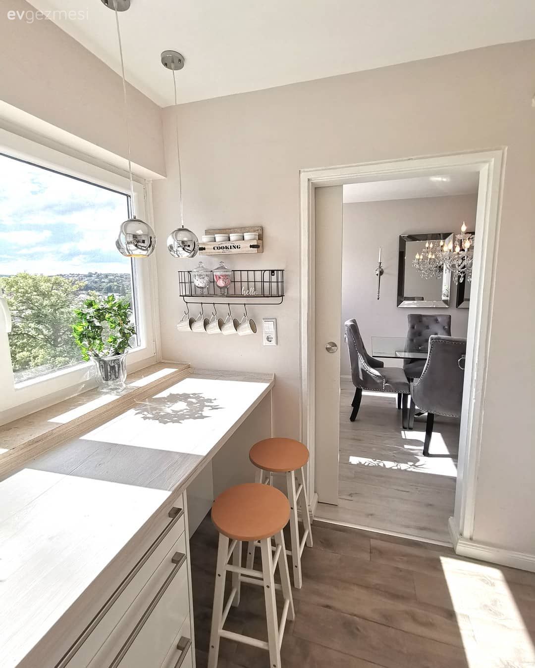 Şık Olmayı Aklına Koyan Bu Evin Göbek Adı Işıltı