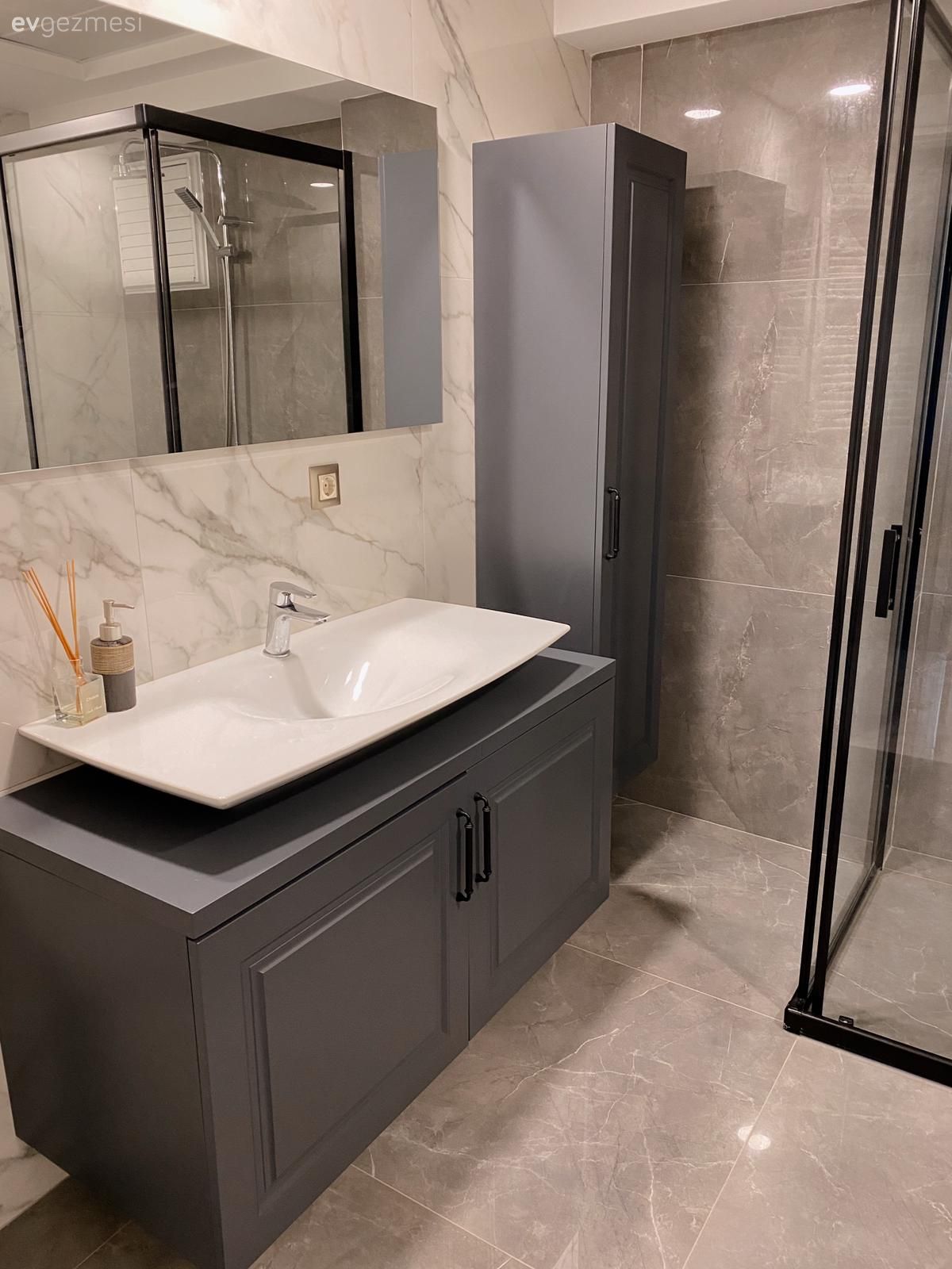 Bu Adana Evinde Açık Renkler Ferahlık, Bitkiler De Sıcaklık Kaynağı