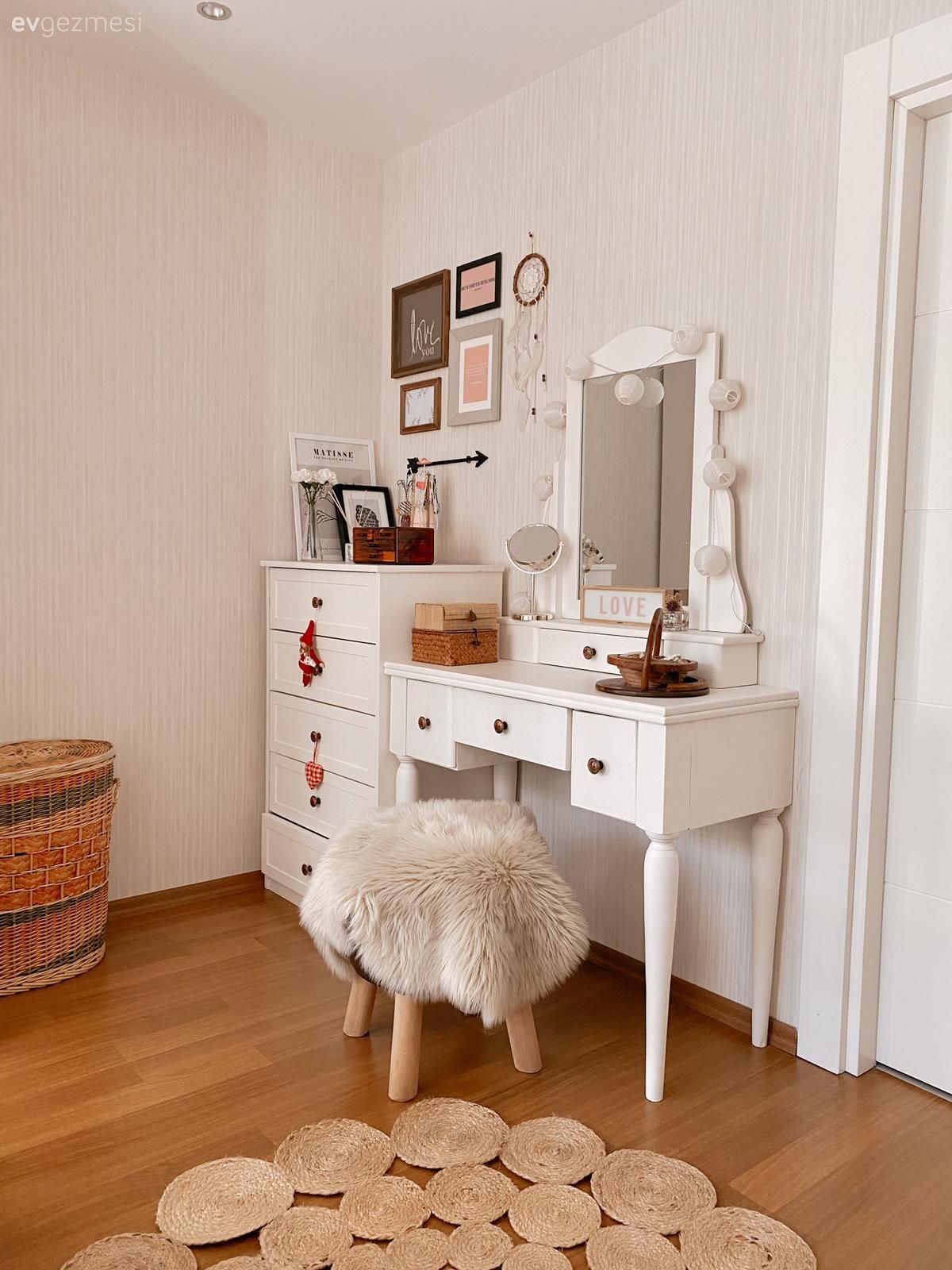 Beyaz, Krem, Hasır, Jüt halı, Halı, Ev tekstili, Puf, Makyaj aynası, Parke