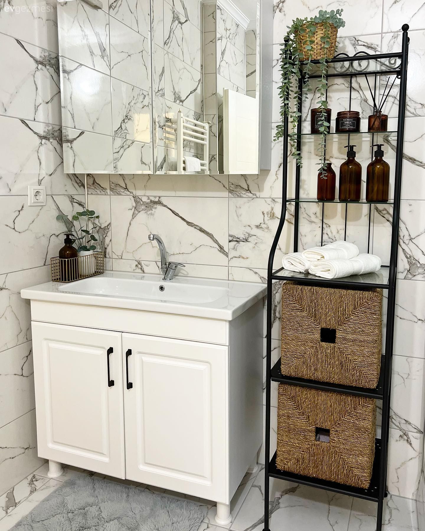 Bu Trabzon Evinde Beyazın Ferahlığı Tüm Odaları Kuşatmış!