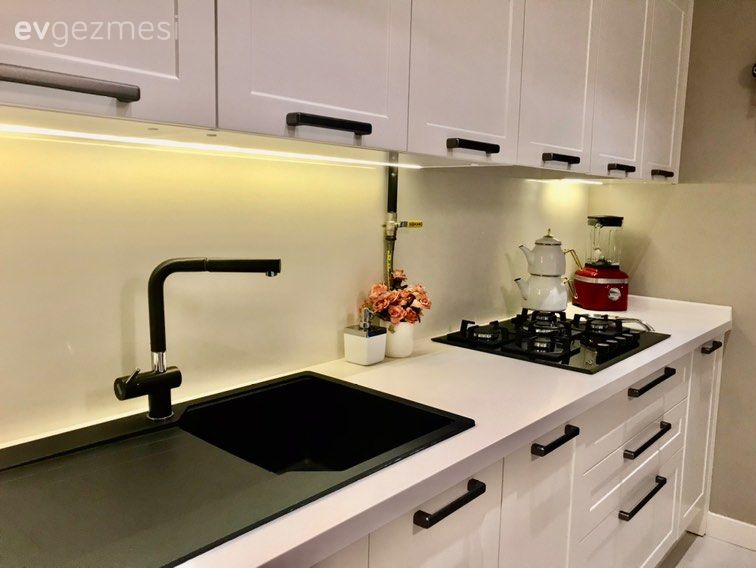 Beyaz, Siyah, Mutfak, Mutfak tezgahı, Eviye , Mutfak aksesuarları