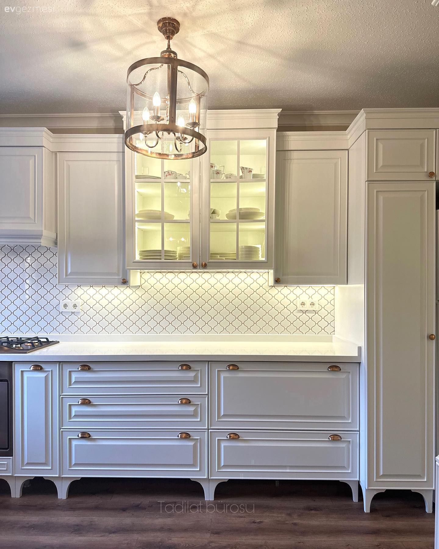 Bu Göz Alıcı Mutfakta Country Tarz Modern Şekilde Yorumlanmış!