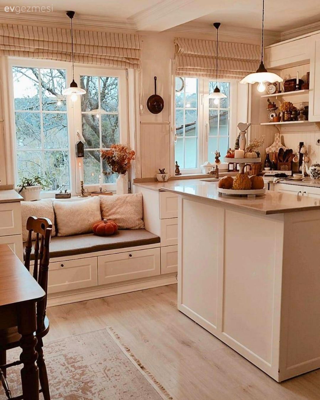 100 Yılı Deviren Bu Evin Yenilenmiş Hali İyi Fikirlerle Dolu