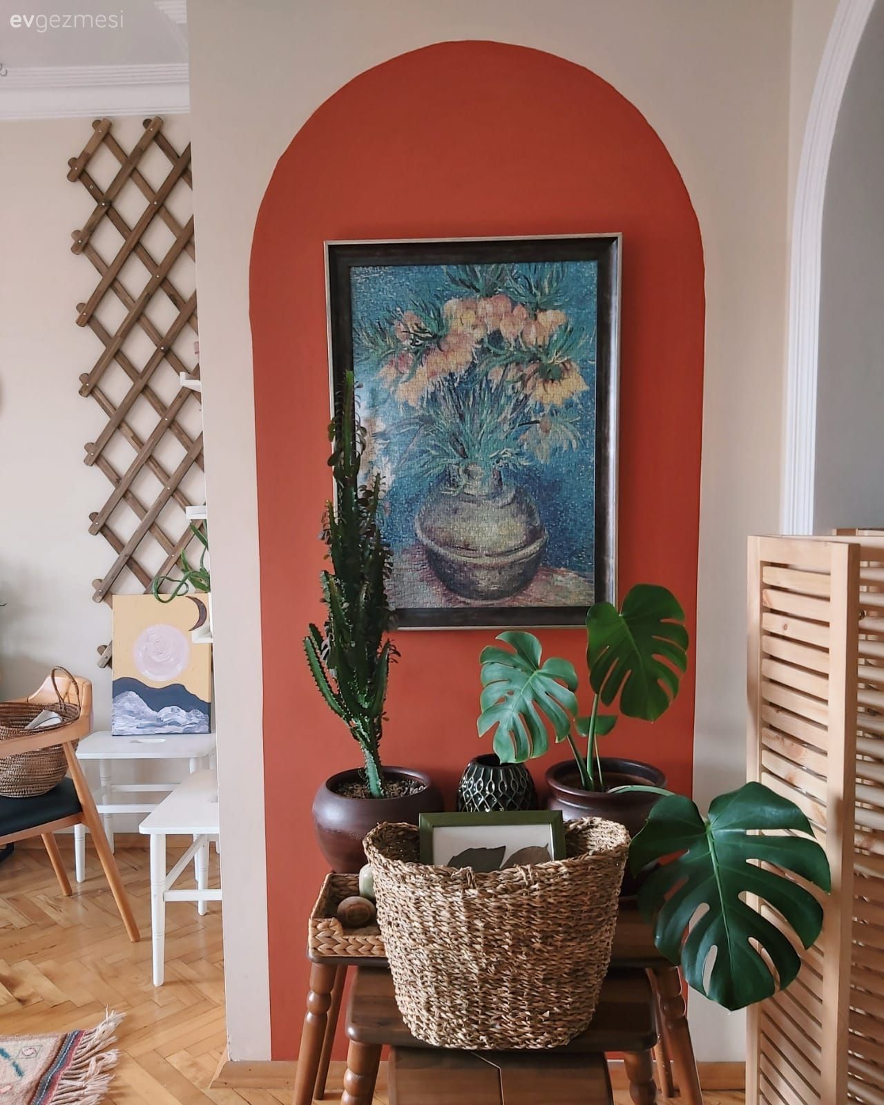 Turuncu duvar rengi, Tablo, Duvar dekorasyonu, Hasır sepet, Ev bitkisi, Bohem Dekorasyon