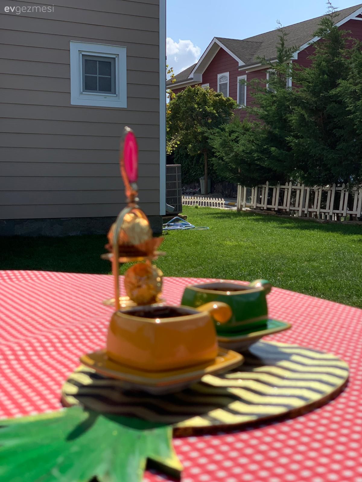 Dubleks evler, Dış cephe, Bahçe, Kahve sunumu, Sunum