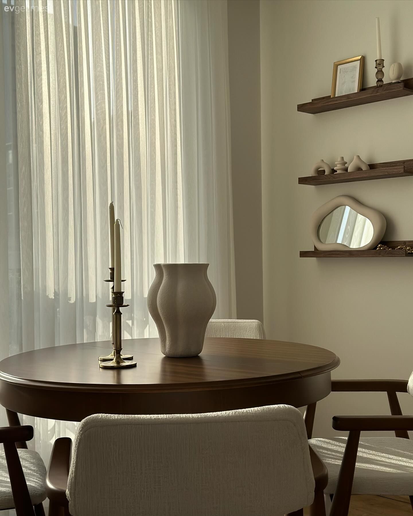 Avantajları ile Birlikte Farklı Tarzlarda Yuvarlak Masa Modelleri!