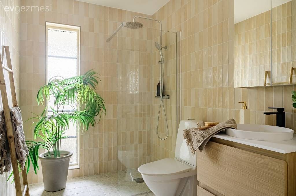 183 M2'lik Balkonlu Bu Evin Arka Cephesinde İskele Veranda Var