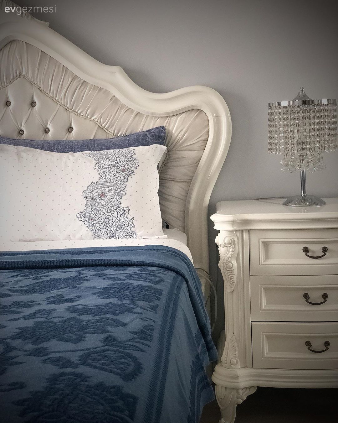 Bu Evin İçindeki En Küçük Obje Bile Art Dekodan Bir Şeyler Almış