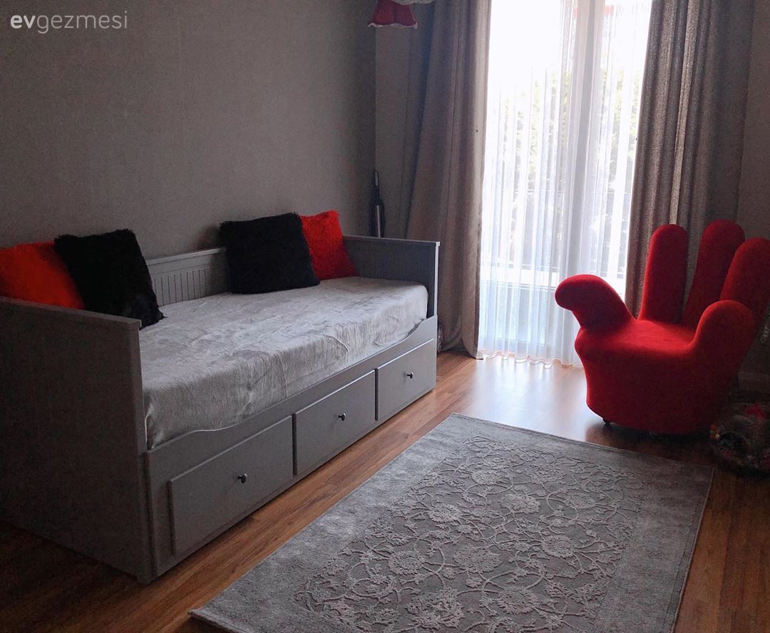 Oturma Odası, Sedir, Berjer, Fon perde, Perde, Tül perde, Halı