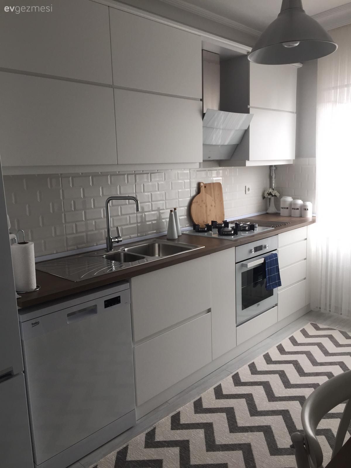 Mutfak, Beyaz mutfak, Modern mutfak, Mutfak tezgahı, Mutfak tezgah arası, Mutfak Avize Modelleri, Mutfak halısı, Mutfak masası, Sandalye, Ankastre