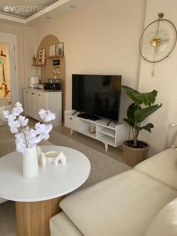 Köşe Dolabın Kiler Olduğu Bu Evde İşlevsellik Çok Önemli