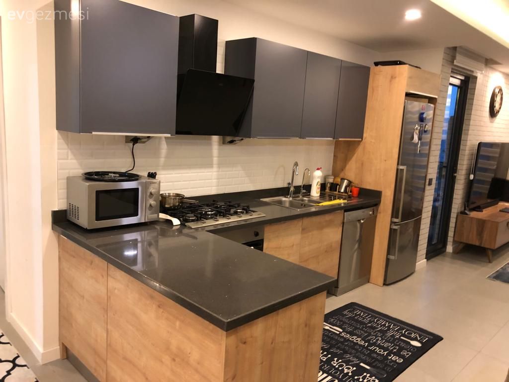 Ev Gezmesi: Modern Stile Kucak Açmış Bir Adana Evi