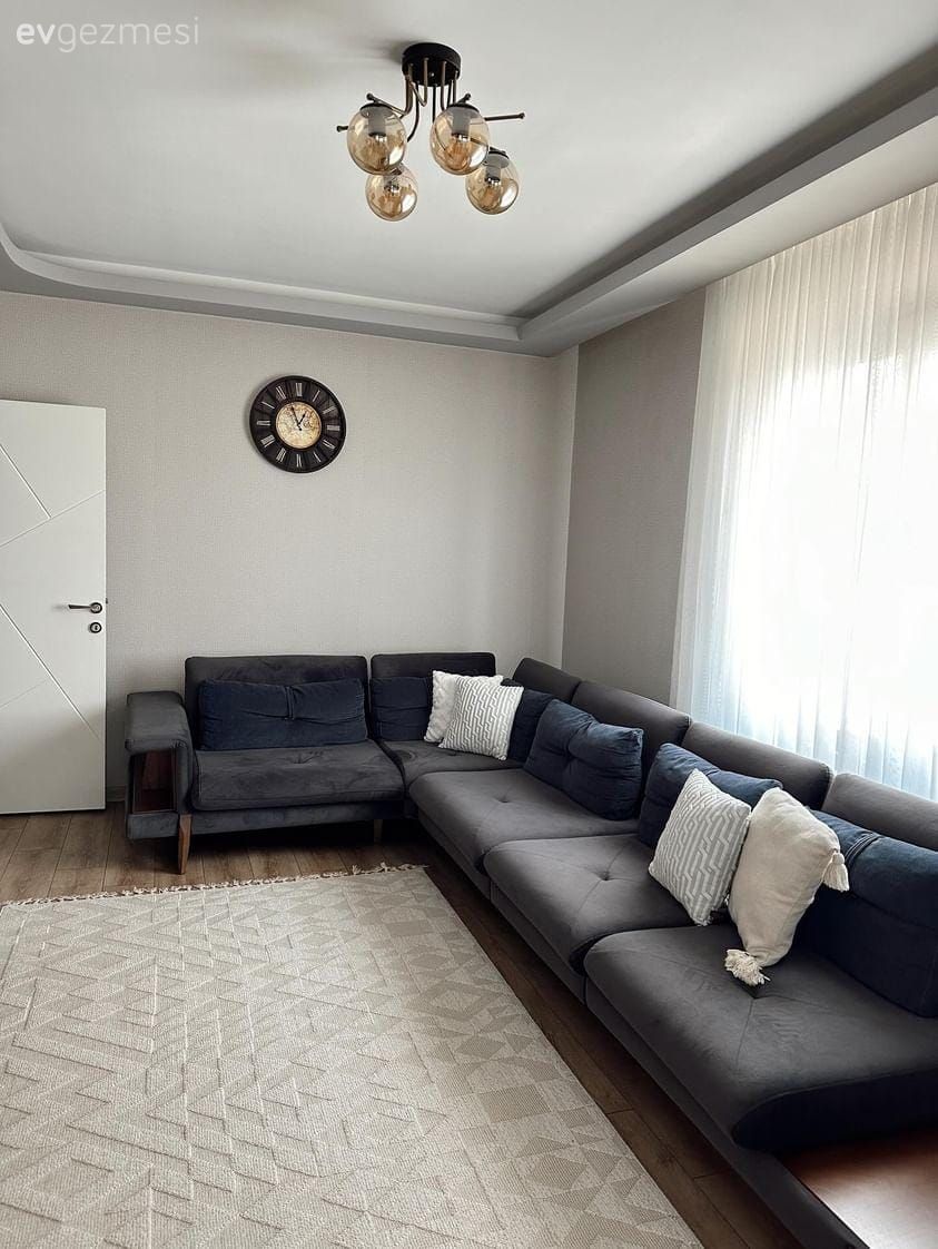 Ankara'daki Bu Evin Baskın Notaları Acı Kahve Ahşaplar!