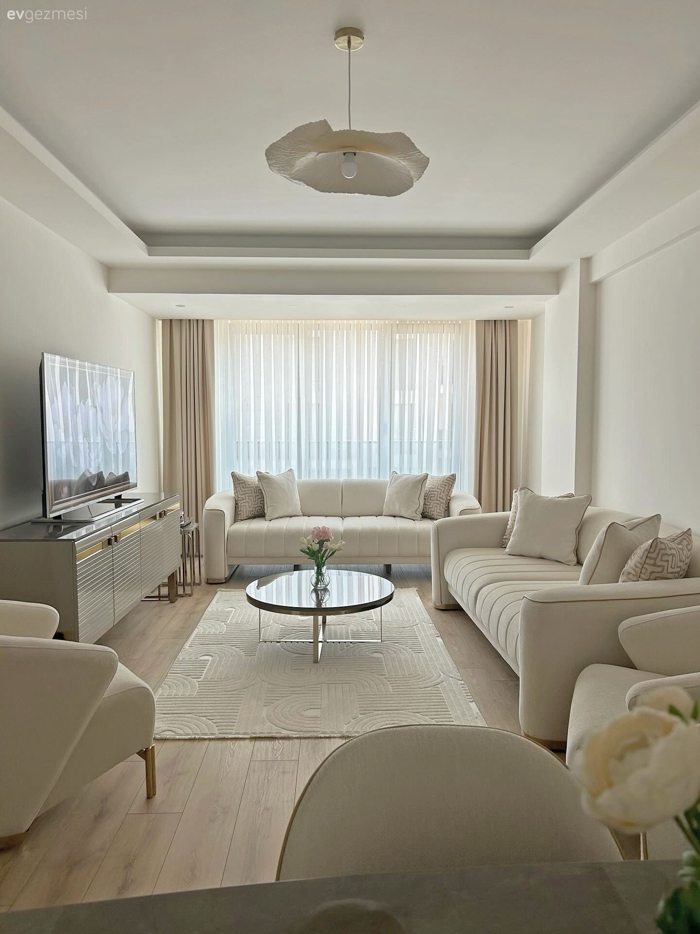 Bu Çanakkale Evi Modern ve Minimalizmin Karışımı