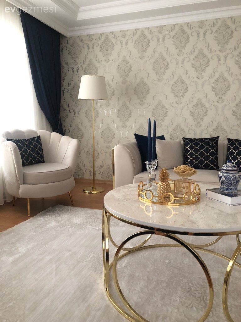 Balkon, Teras, Ahşap Mobilya, Bambu çit, Beyaz, Siyah, Koltuk takımı, Balkon masası, Balkon halısı, Ev bitkisi, Saksı, Kırlent, Ev tekstili, Lambader, Aydınlatma