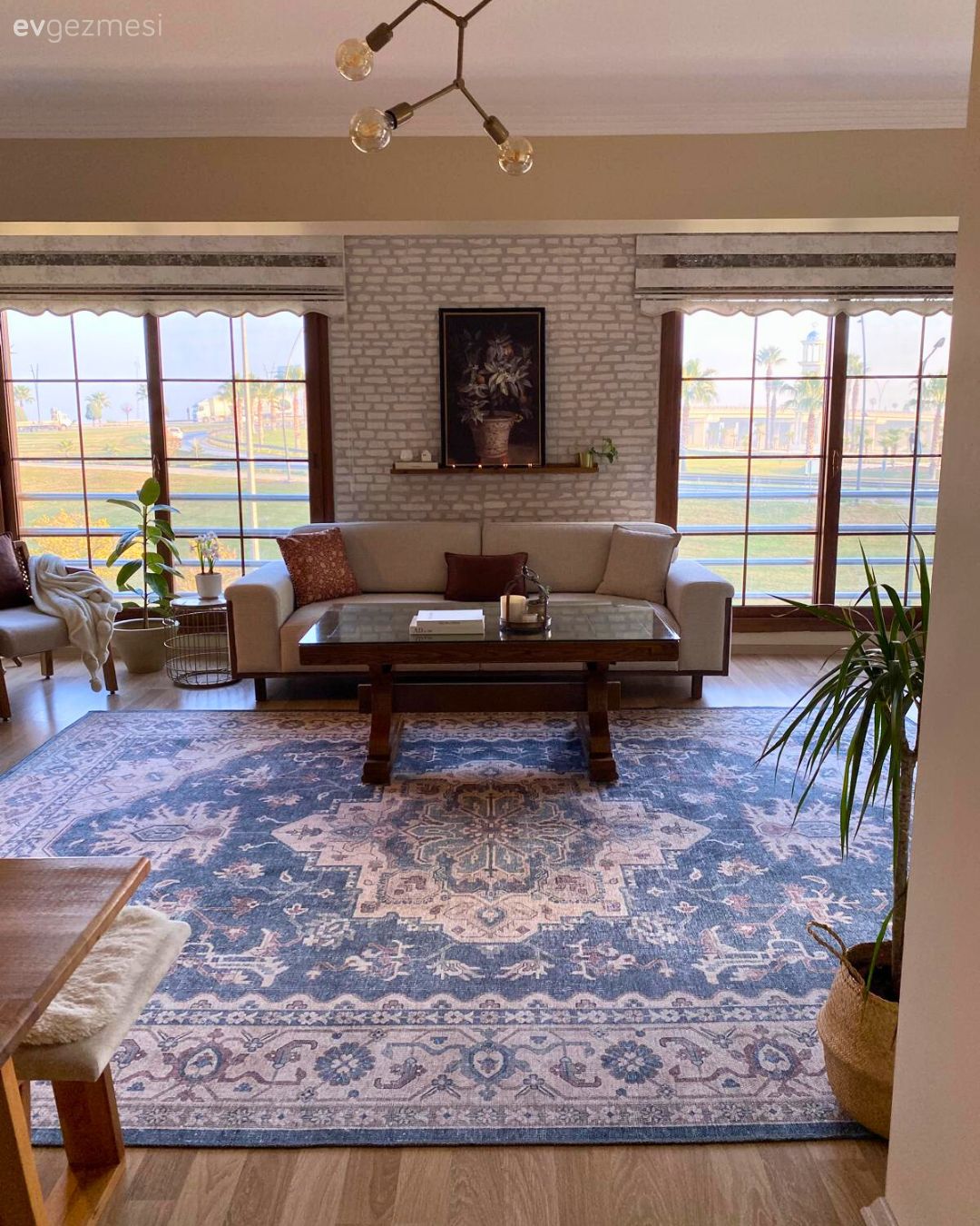 İzmir'deki Bu Evde Nostaljik Detaylara Modern Yorum Katılmış