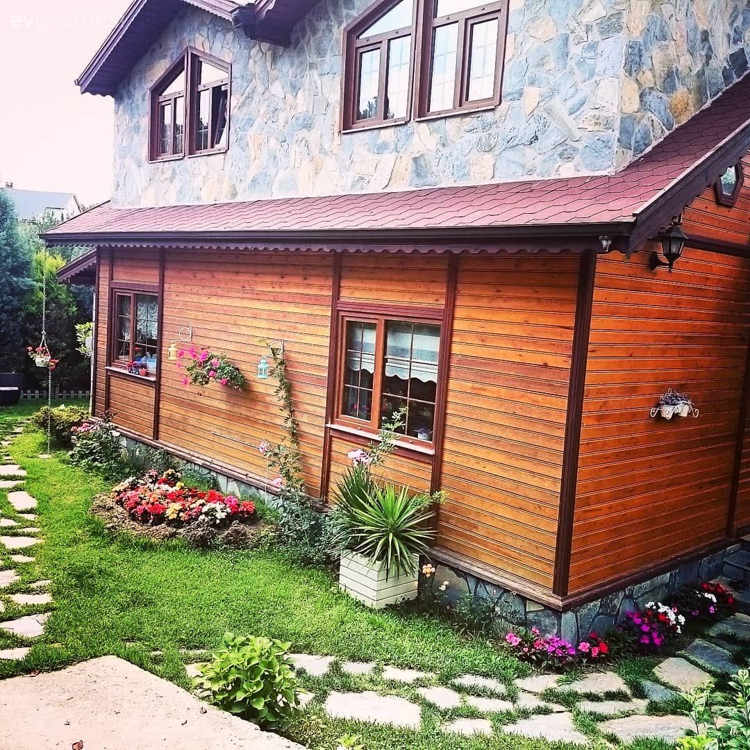 Dubleks evler, Bahçe, Çiçekler