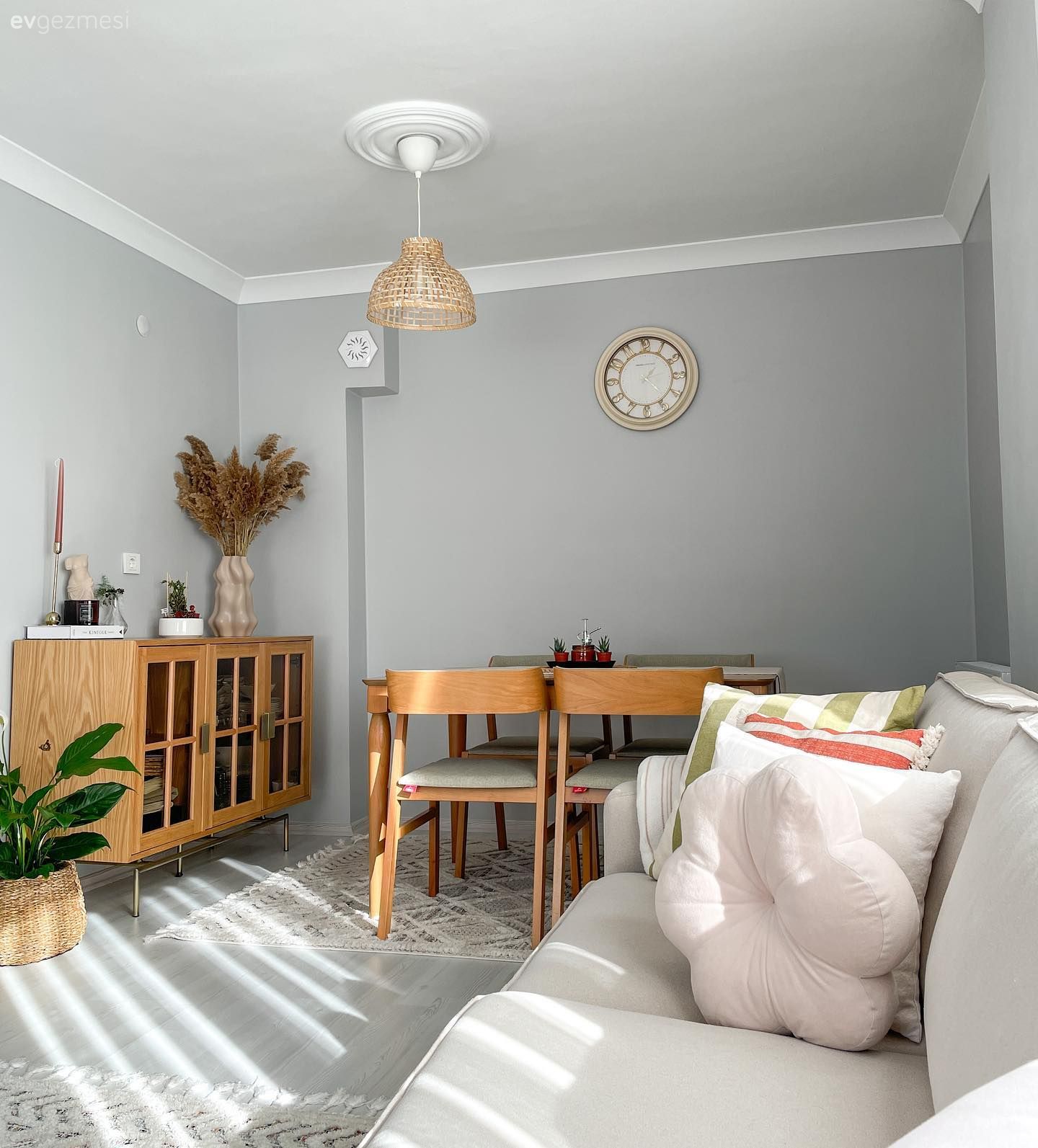 Salon Dekorasyonu Maliyeti: 2025 Yılı Fiyatlarına Göre Hesaplama