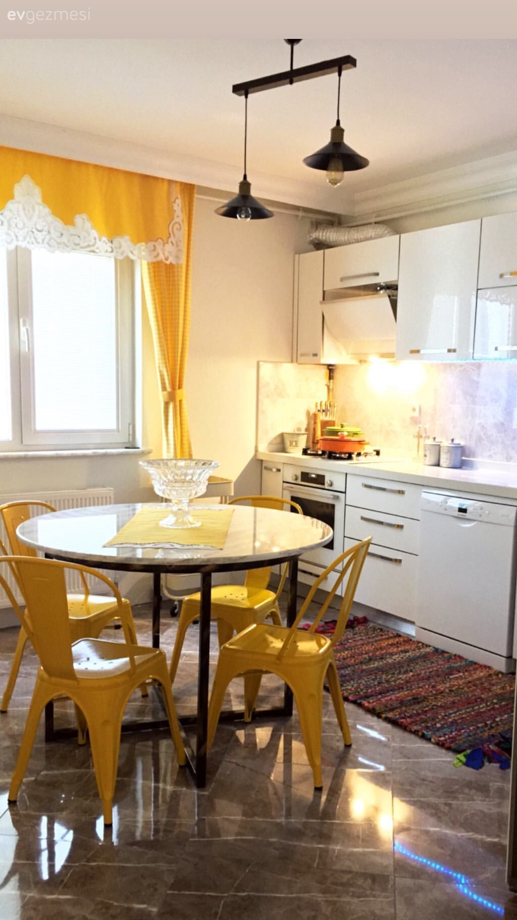 Ürün Önerileri: Sitemizdeki Mutfak Dekorasyonlarının En Sevilen Ürünleri!