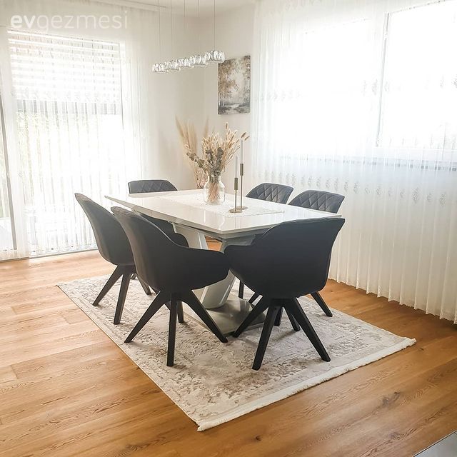 Modern, Beyaz, Siyah, Sandalye, Yemek masası, Vazo, Ev Aksesuar, Pampas otu, Tül perde, Perde, Yemek Odası, Halı