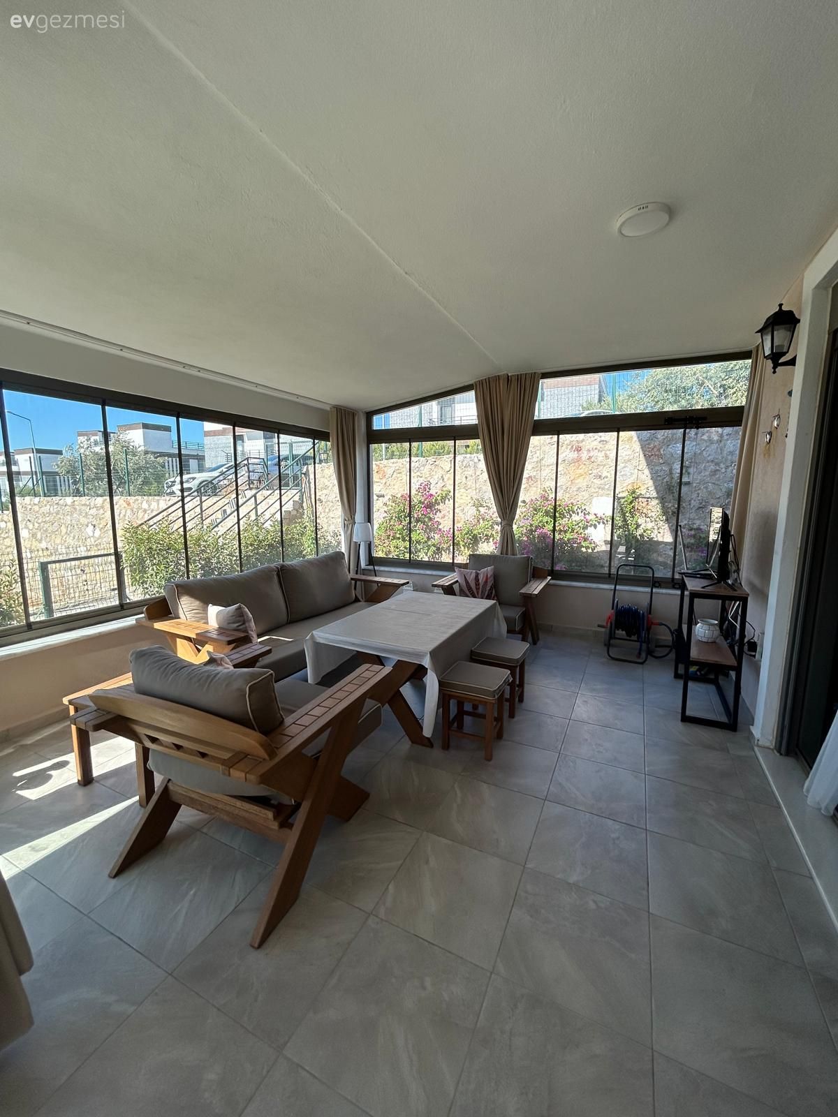 Balkon, Balkon masası, Sandalye, Beyaz, Bej, Ahşap Mobilya