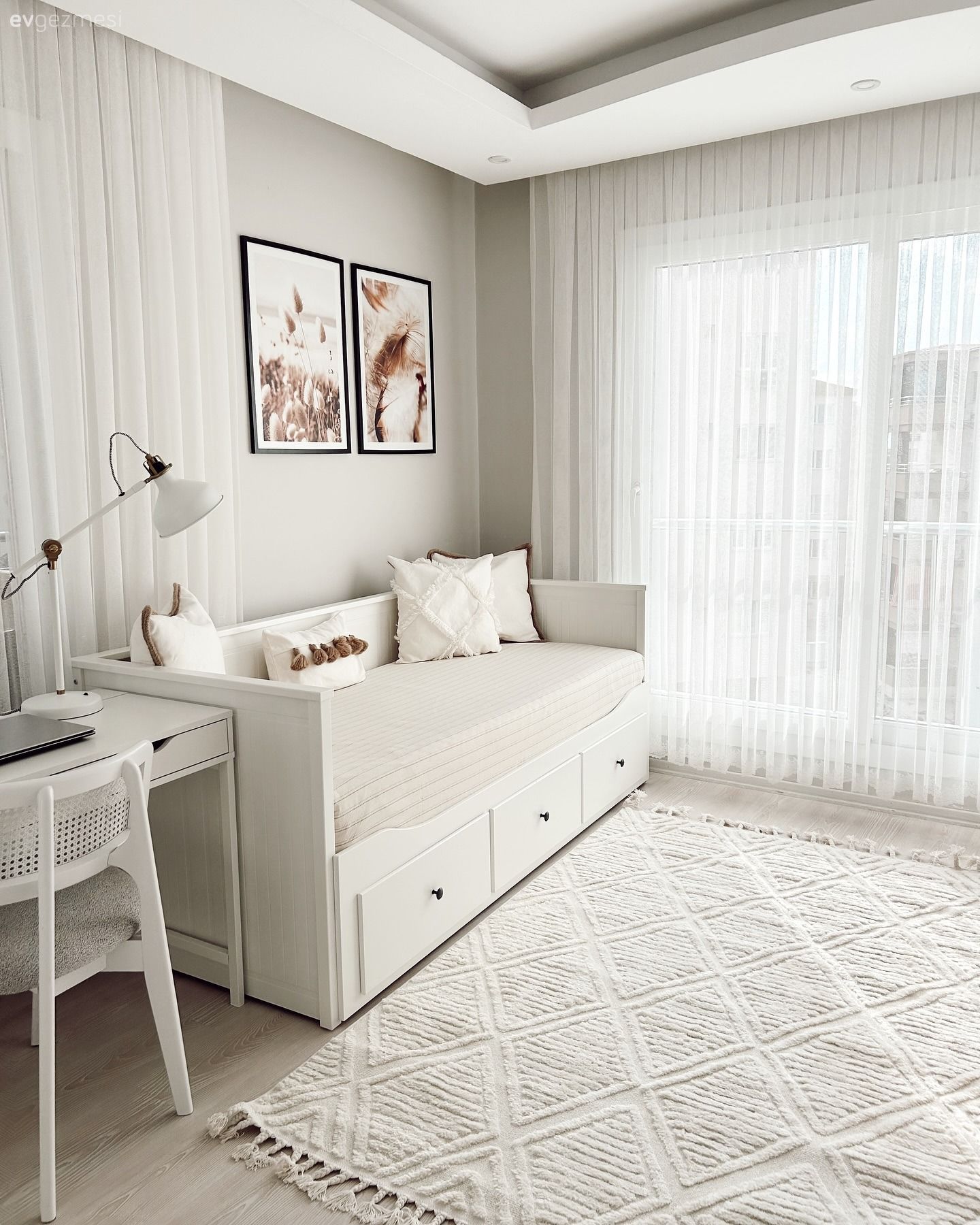 Alışıldık Tasarımları Seven Bu Evde Ferahlık ve Samimiyet Yan Yana