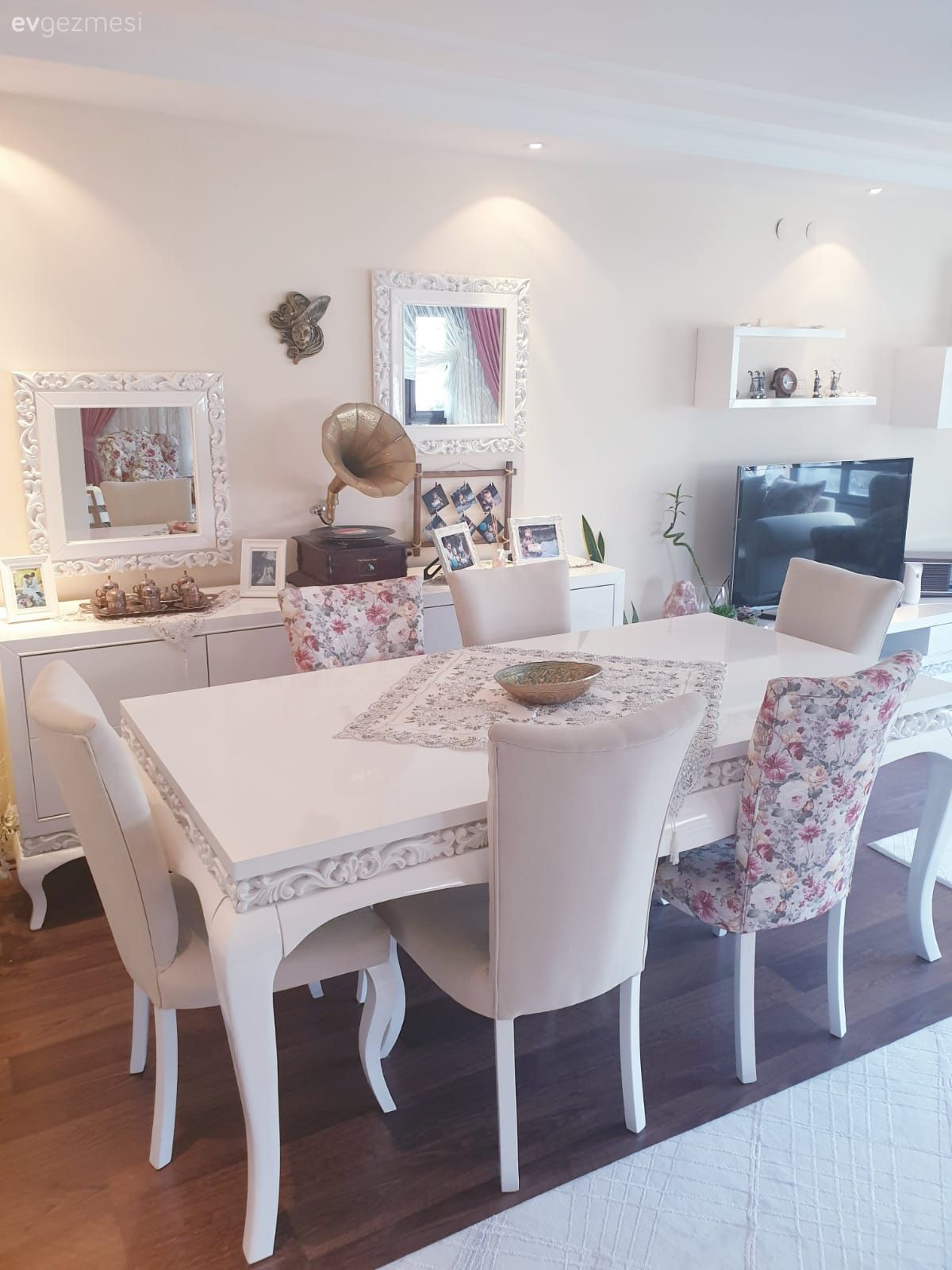 Romantik Country Ruhu, Bu Salonun Her Yerini Kuşatmış!