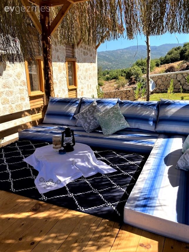 Kaş'taki Bu Tatil Evi Geçmiş ve Bugün Arasındaki Eğlenceli Köprü!