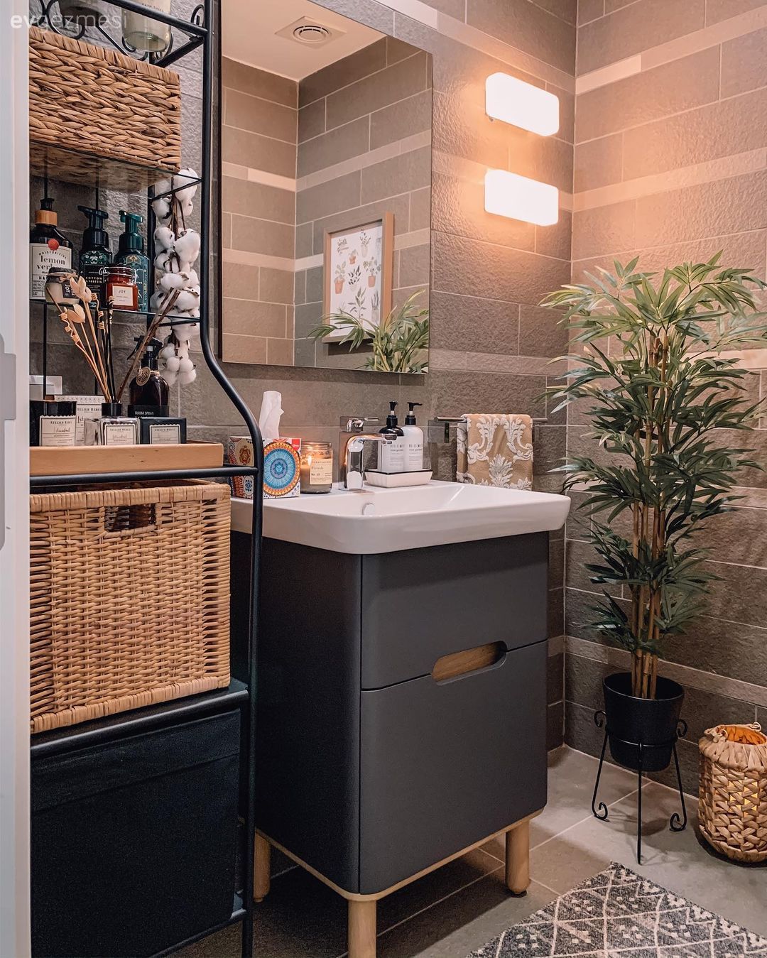 Banyo, Antrasit  , Beyaz, Hasır, Banyo seramikleri, Banyo dolabı, Banyo aynası, Hasır sepet, Banyo rafı, Ev bitkisi, Aplik, Aydınlatma