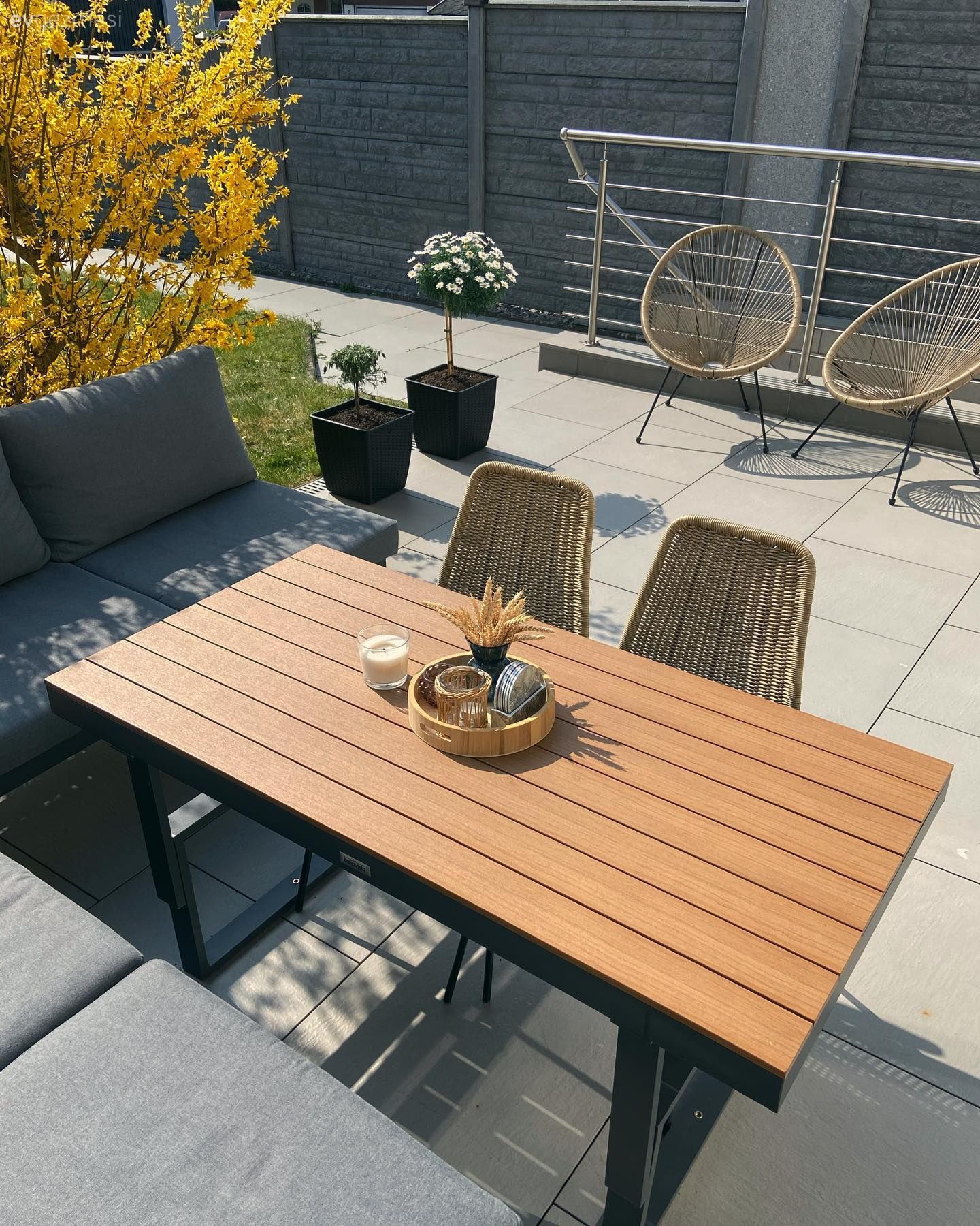 Bu Modern Evde Sıcaklık Kaynağı Ahşaplar!