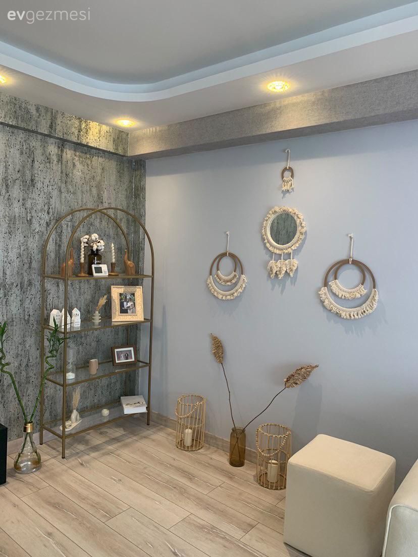 Gri duvar, Açık raf, Duvar rafı, Duvar dekorasyonu, Dekoratif Objeler