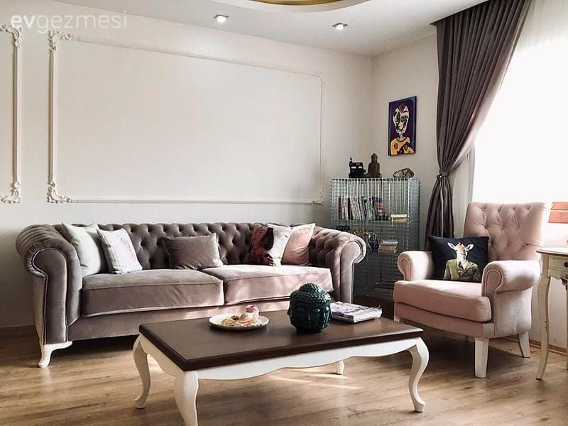 Bu Adana Mutfağında Gri ve Siyahın Uyumuna Kırmızı Vurgusu Katılmış!