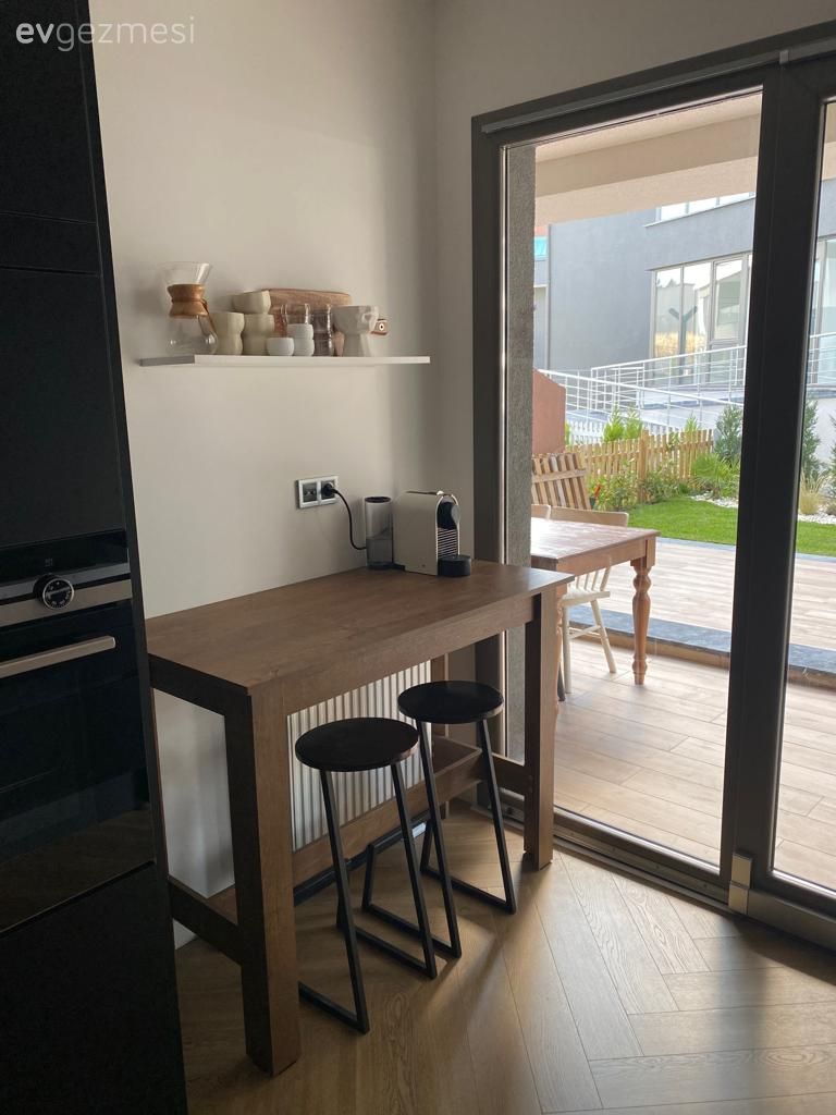 Mutfağında Yer Olmayanlar İçin İki Kişilik Masa Modelleri!