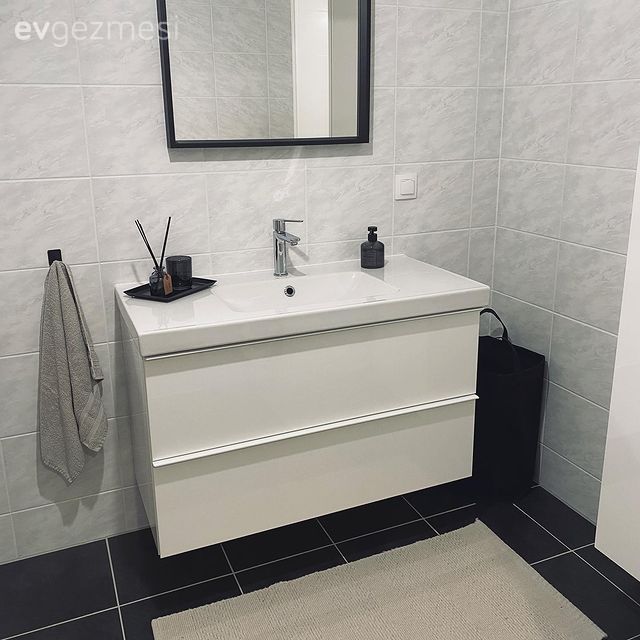 Banyo, Beyaz, Siyah, Modern banyo, Ayna, Banyo seramikleri