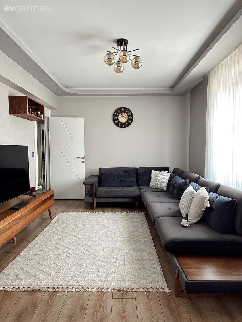 Ankara'daki Bu Evin Baskın Notaları Acı Kahve Ahşaplar!