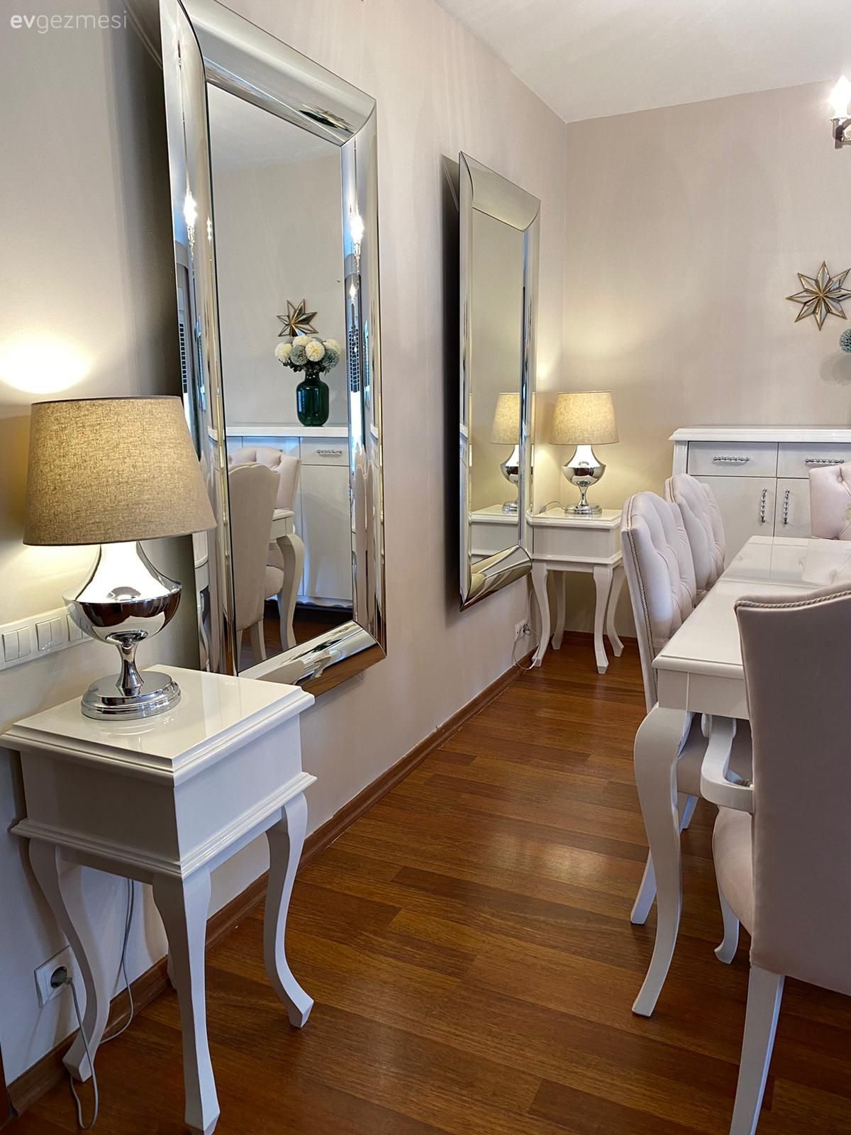 Boy aynası, Ayna, Beyaz, Sandalye, Yemek Odası, Yemek masası, Abajur, Aydınlatma, Sehpa, Parke