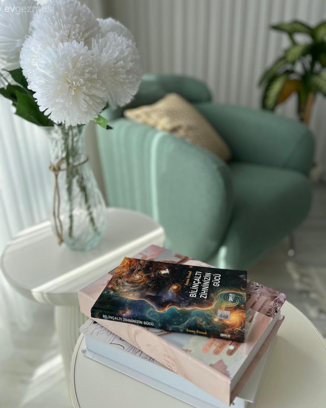 Berjer, Mint yeşil, Yan sehpa, Sehpa, Kırlent, Ev tekstili