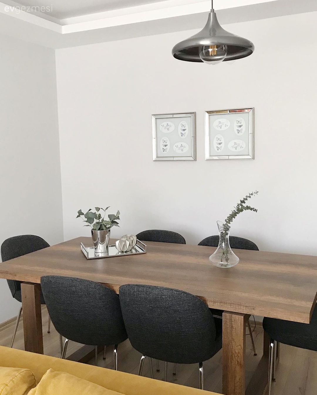 Yemek Odası, Hardal, Siyah, Ahşap Mobilya, Çerçeve, Avize, Aydınlatma, Sandalye