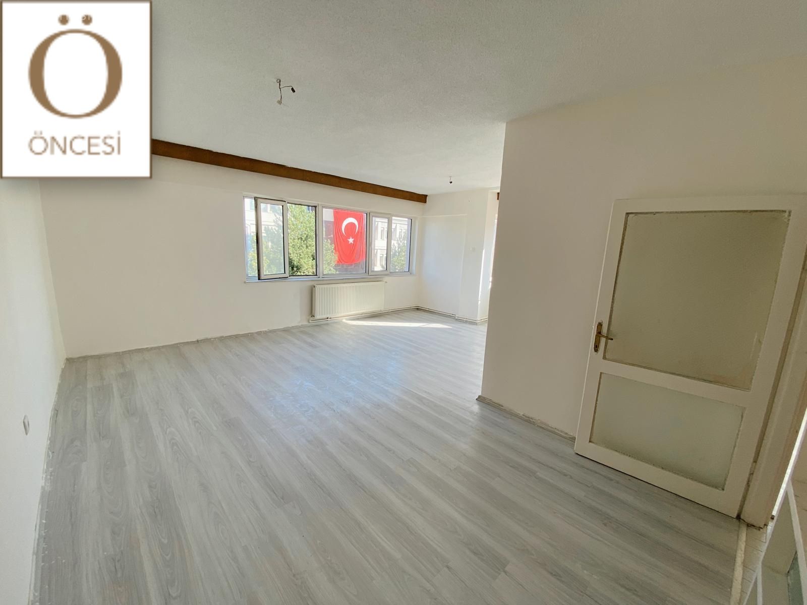 L Tipi Salona Sahip Bu Ankara Evinde Bitkiler Sıcaklık Kaynağı!