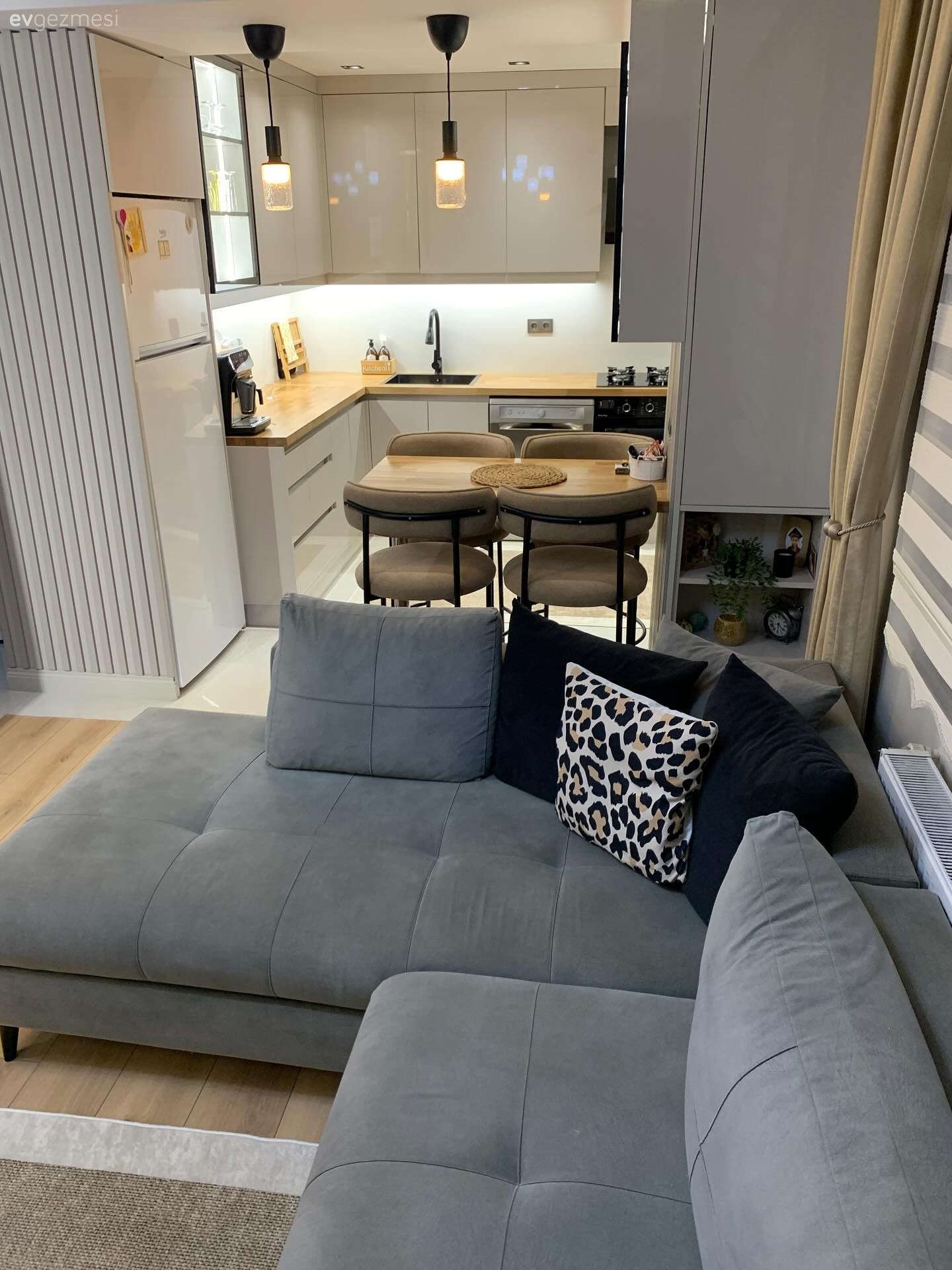 Modern, Gri, Beyaz, Siyah, Köşe koltuk, Koltuk takımı, Mutfak masası, Sandalye, Mutfak sandalyesi, Amerikan Mutfak, Mutfak