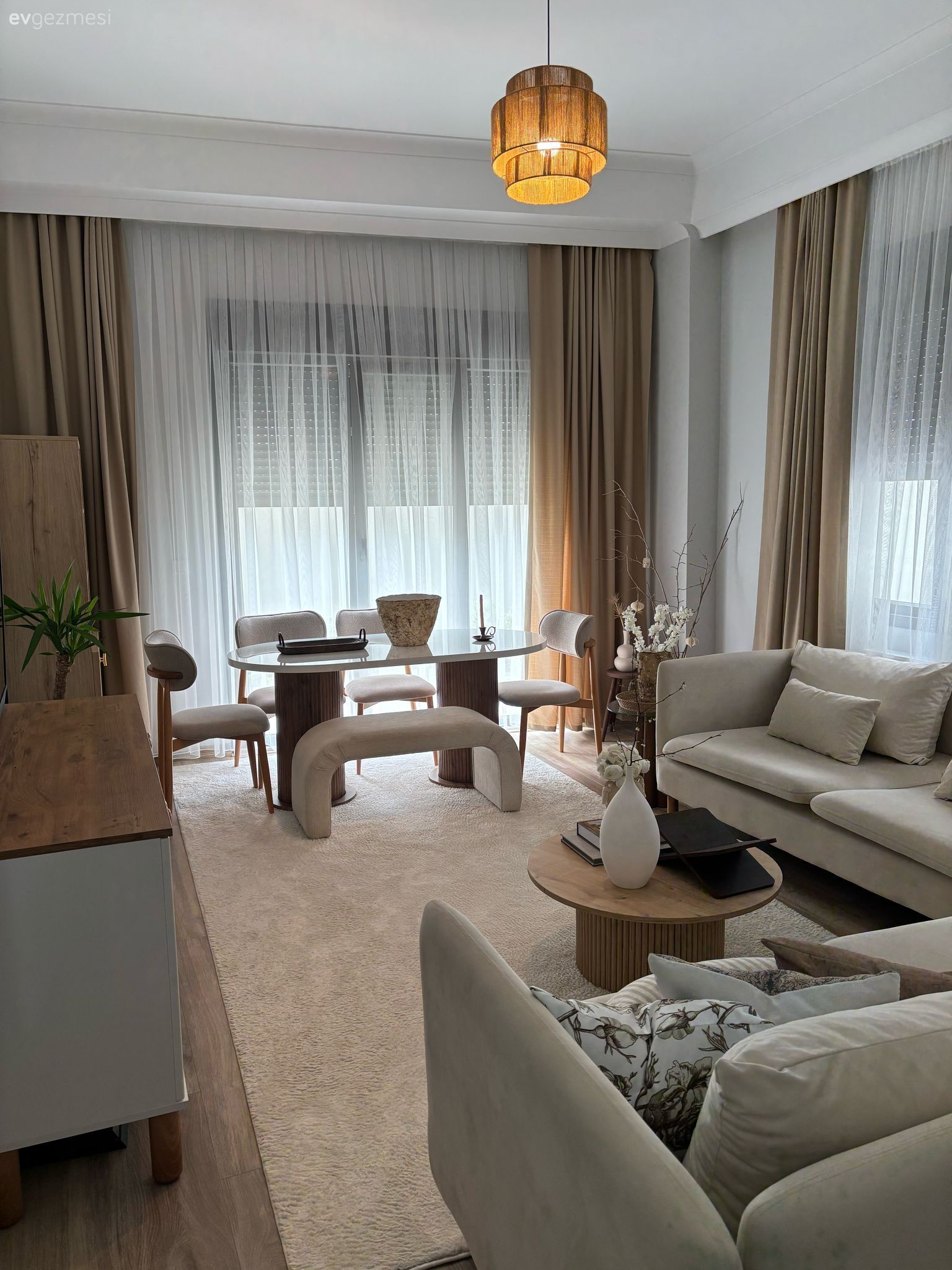 Her Detayıyla Tam Kıvamında  Bir İstanbul Evi