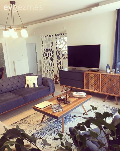 Salon, Modern, Antrasit  , Koltuk takımı, Modern chesterfield, Ahşap Mobilya, Halı, Orta sehpa, Sehpa, Kırlent, Ev tekstili, Avize, Aydınlatma, Salon avizesi, Salon halısı, Lazer kesim duvar paneli, Duvar dekorasyonu, Beyaz, Krem, Ayna, Sehpa üstü aksesuarı, Ev Aksesuar, Tv ünitesi, Ev bitkisi