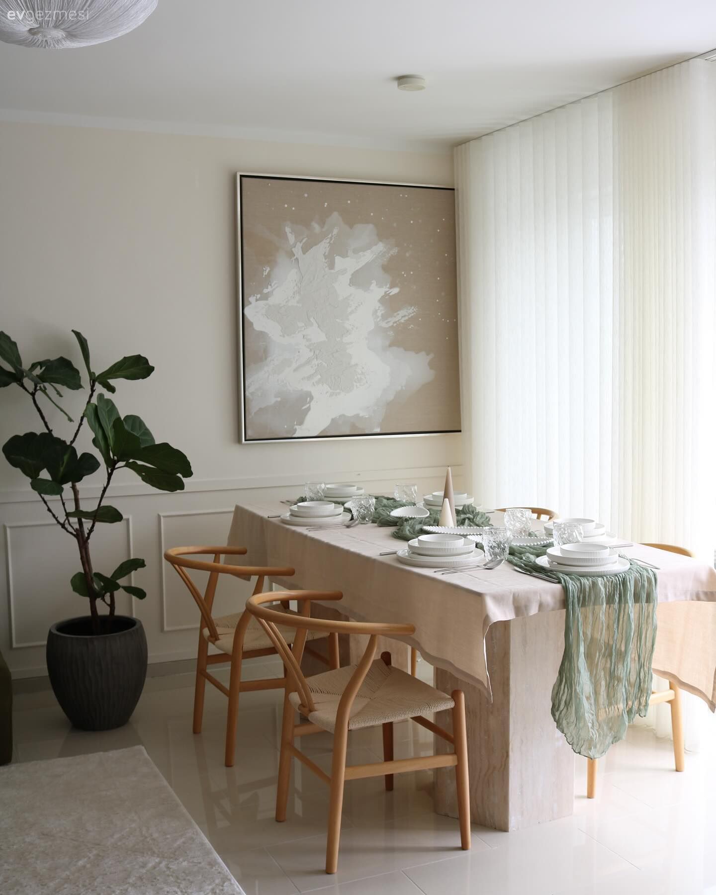 Yeşil Koltuğun Star Rolünü Üstlendiği Sıcak Bir Dekor!