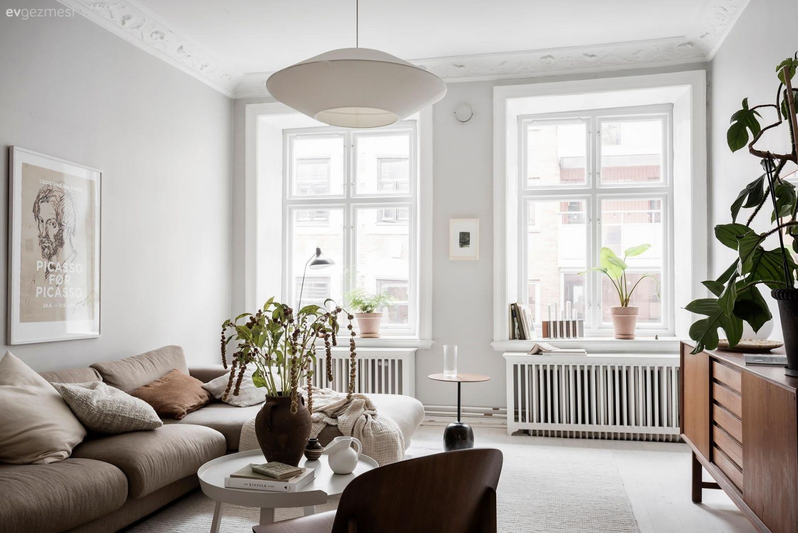 Ev Aydınlatması Ruh Hâlini Nasıl Değiştirir: Her Odaya Yönelik Taktikler