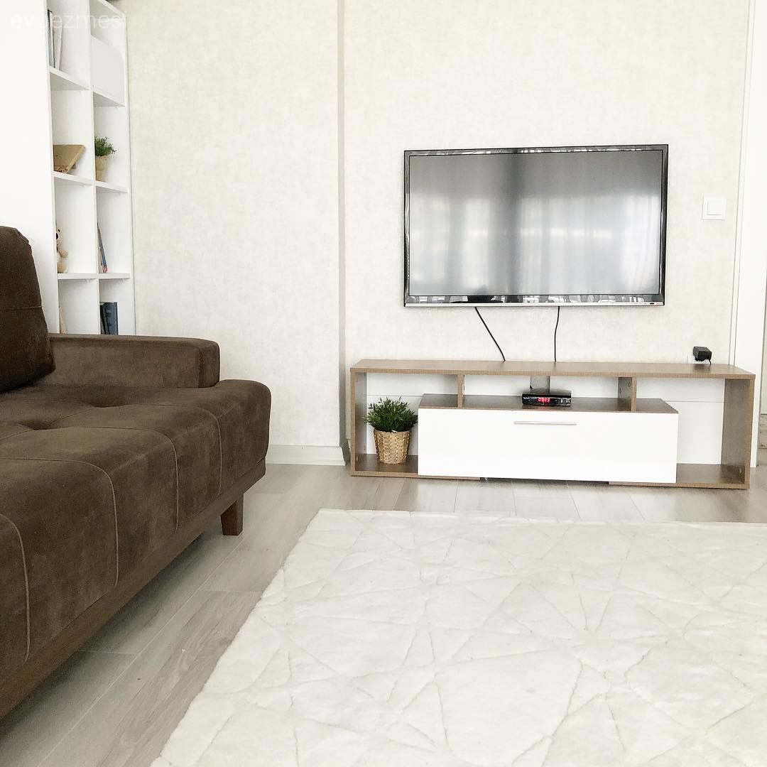 Oturma Odası, Kahverengi, Beyaz, Tv ünitesi, Halı, Kitaplık