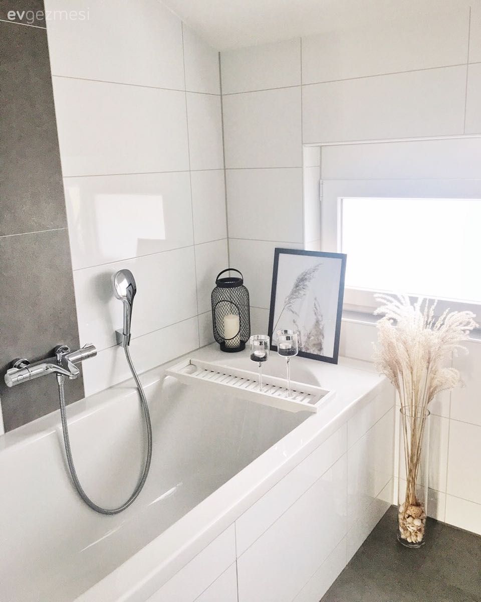 Ev Gezmesi: Siyah ve Beyazı Ayırmaya Kıyamayan Şık Bir Dekor